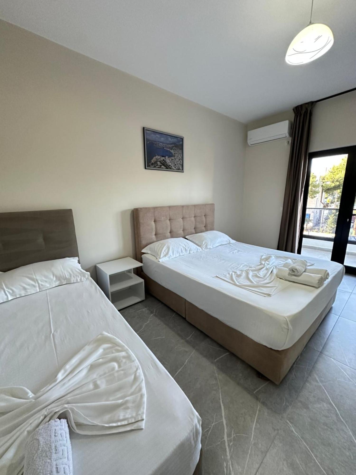 Molla Hotel Restorant Shëngjin Eksteriør billede