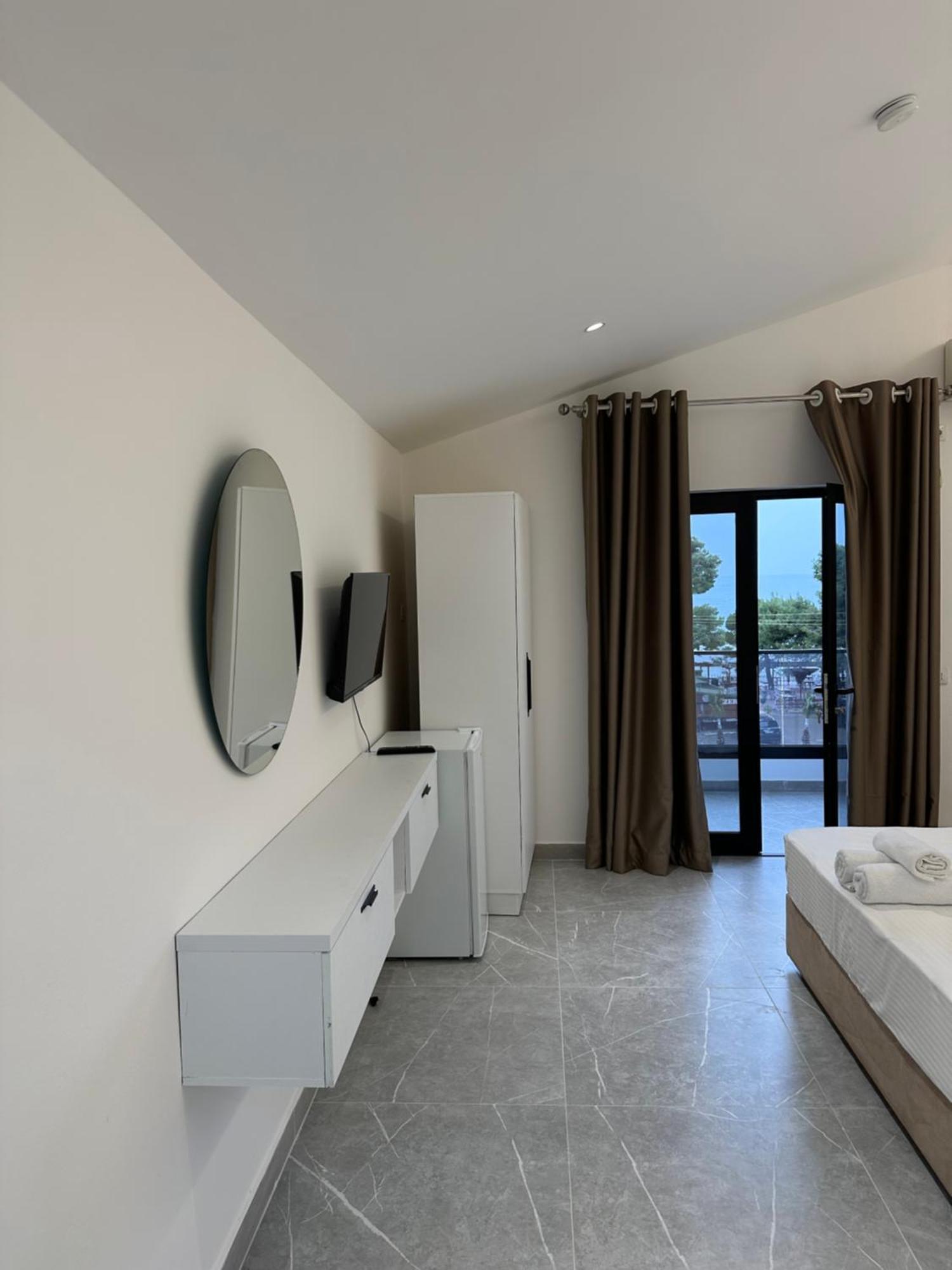 Molla Hotel Restorant Shëngjin Eksteriør billede