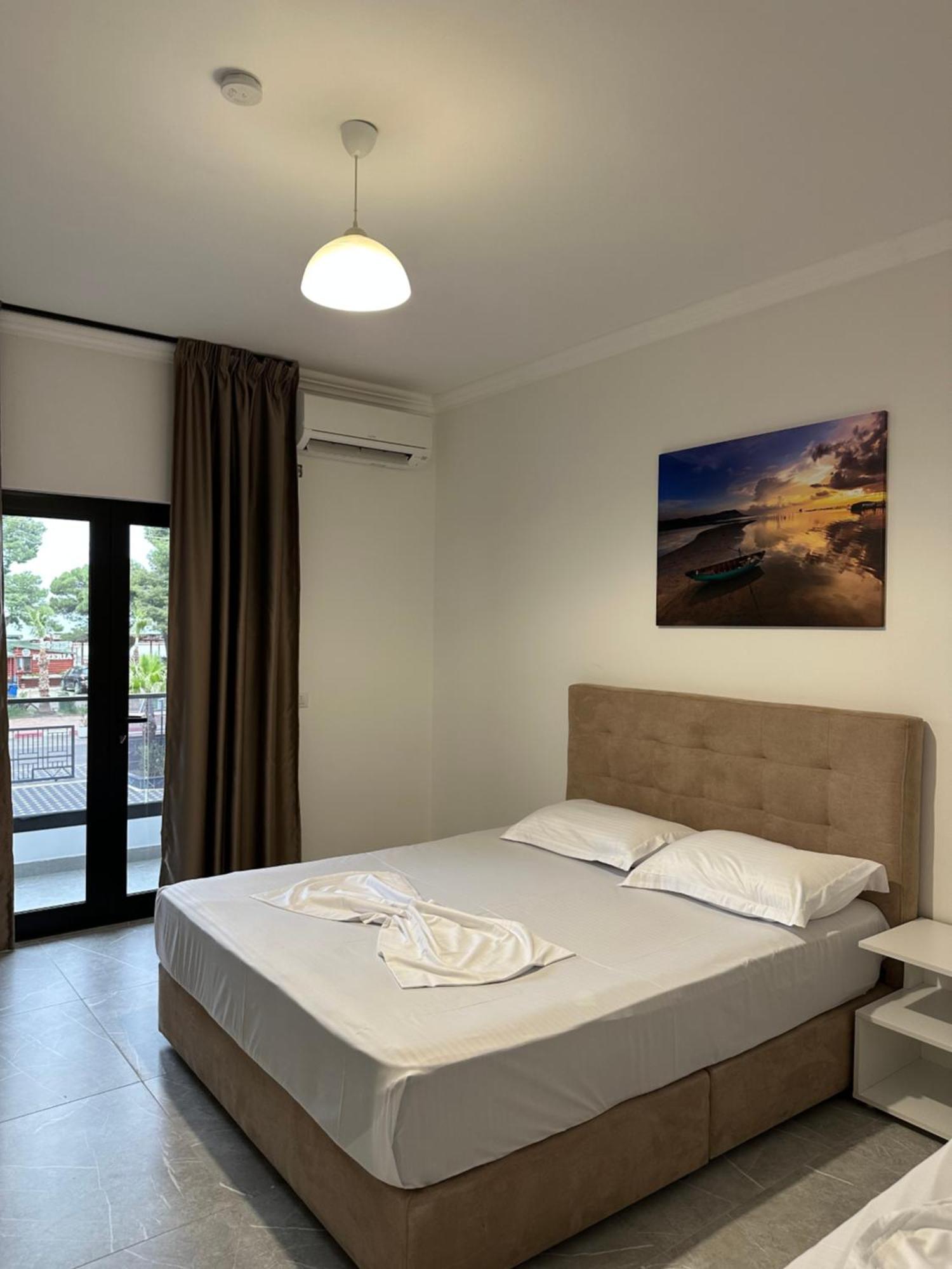Molla Hotel Restorant Shëngjin Eksteriør billede