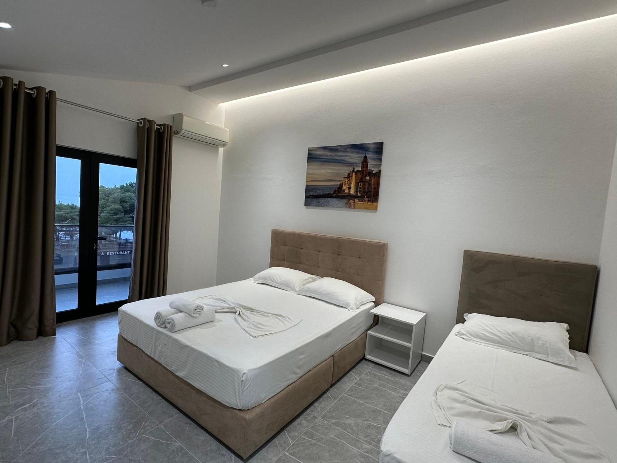 Molla Hotel Restorant Shëngjin Eksteriør billede