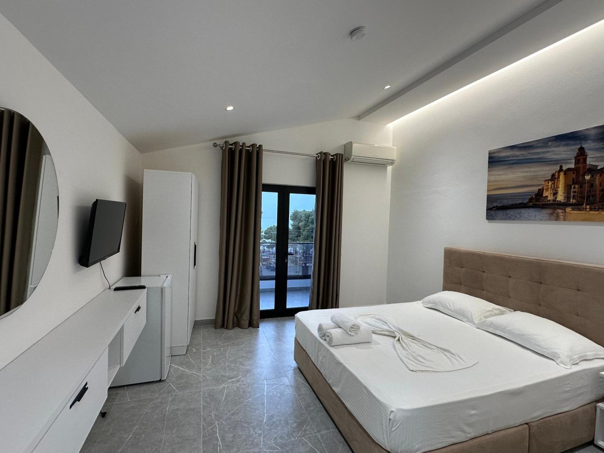 Molla Hotel Restorant Shëngjin Eksteriør billede